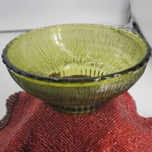 Vintage FTD Green Glass Footed Bowl 1975 Great Condition (C39)